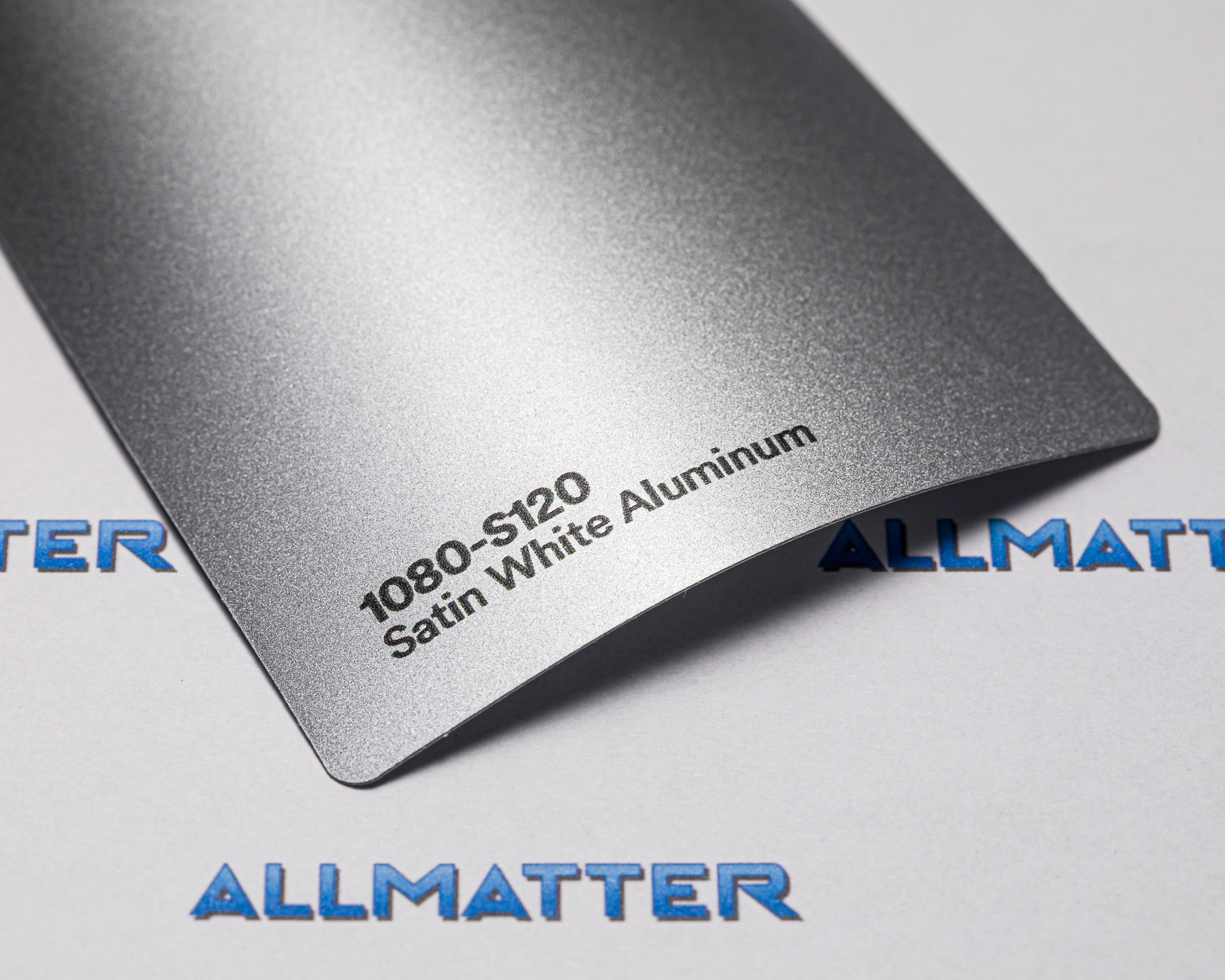 3M 2080 - Satin White Aluminium - S120